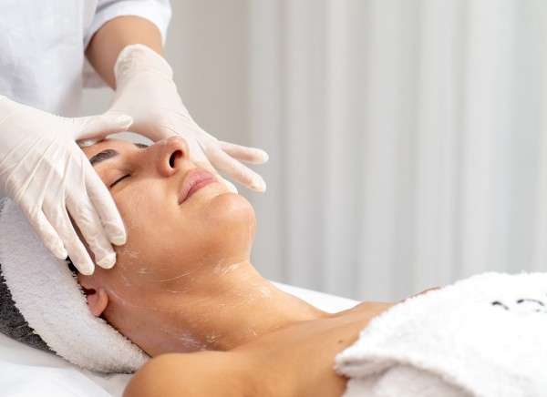 Cosmetic Care procedures using GATINEAU Professional Products