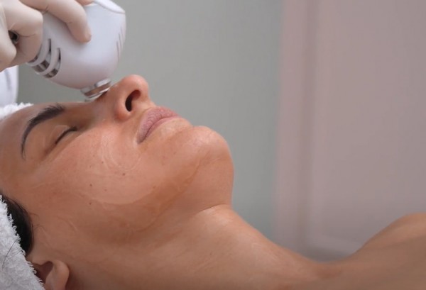 Non-injectable mesotherapy